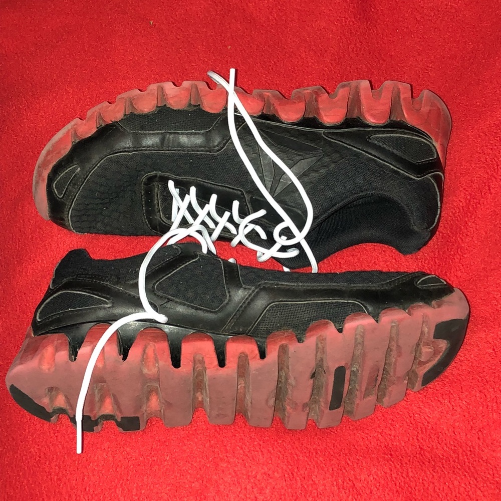 Men's Reeboks Zigtech - Picture 2 of 6